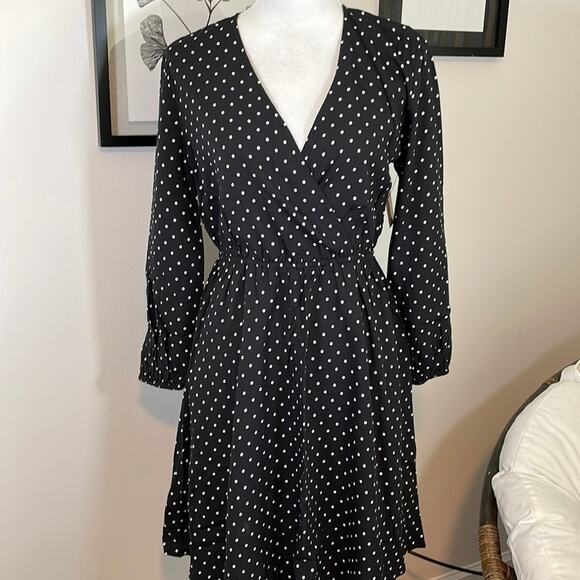 🤩3 for $30 Bundle Deal🤩
NWOT Old Navy, Long Sleeved Midi Dress - Picture 1 of 7